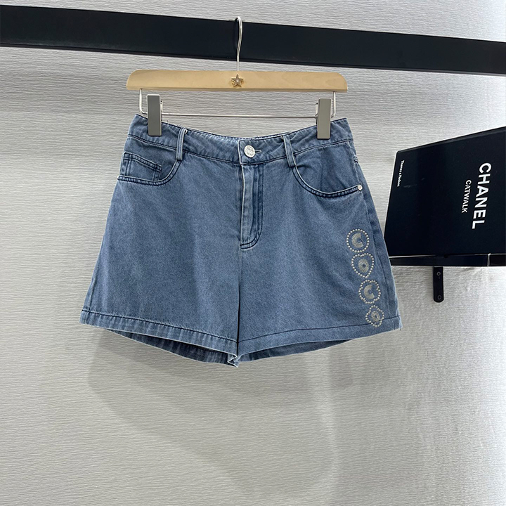 샤넬 하이웨이스트 워시드 데님 반바지