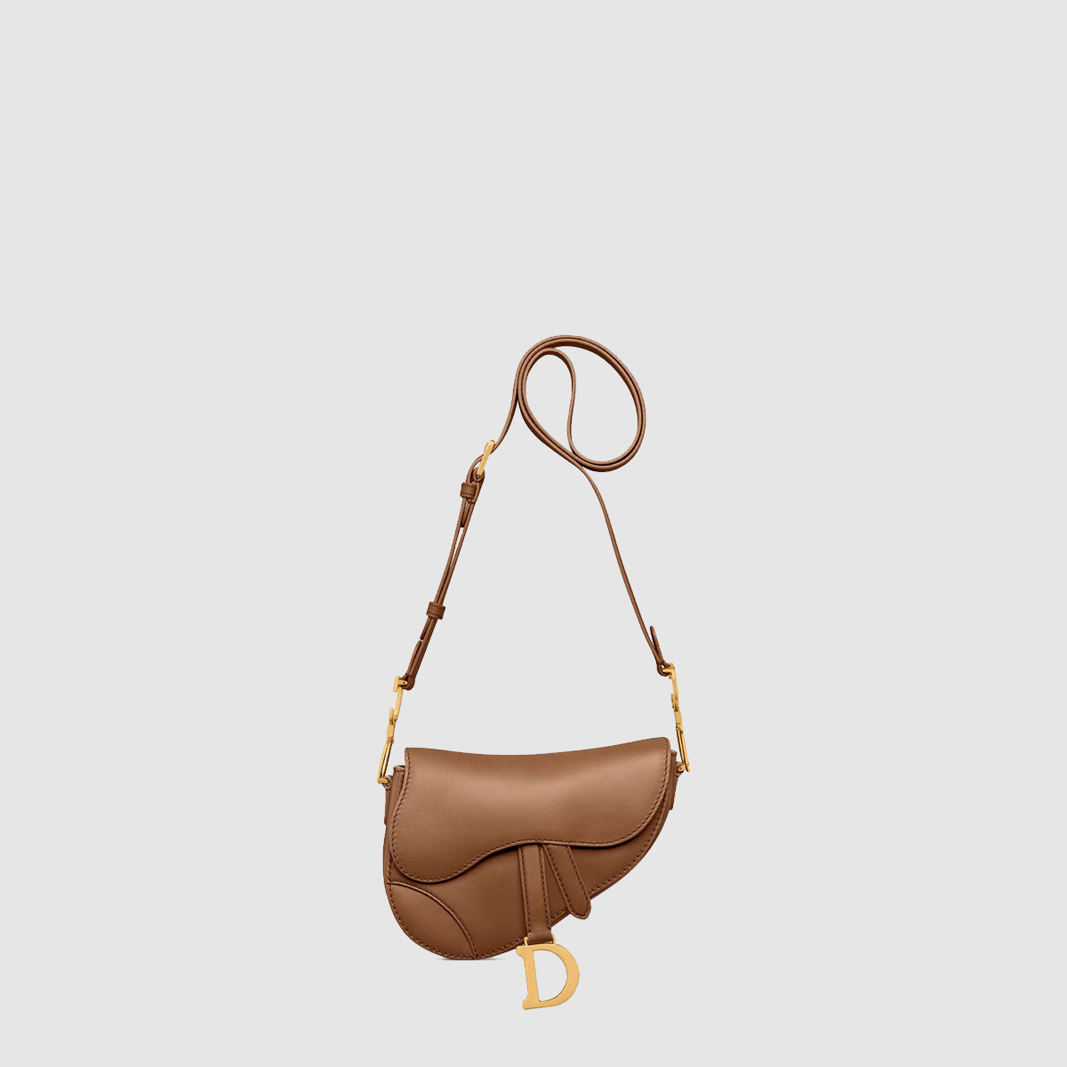디올 Saddle 미니 스트랩 소프트백 M0465CBUW